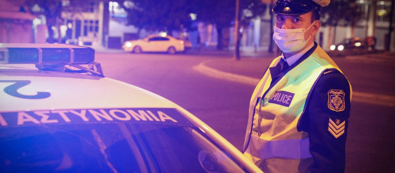 Δέκα χιλιάδες αστυνομικούς βάζει η κυβέρνηση για να «τελειώσει» την εστίαση: «Θα είμαστε αυστηροί και πολιτισμένοι»!